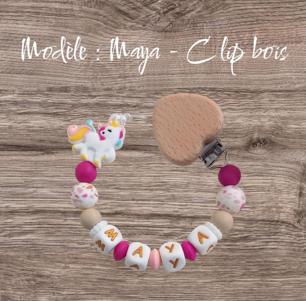 Attache tétine personnalisée, licorne blanche. Modèle Maya pour cadeau naissance, baby shower, jeunes parents. Création française, fait main