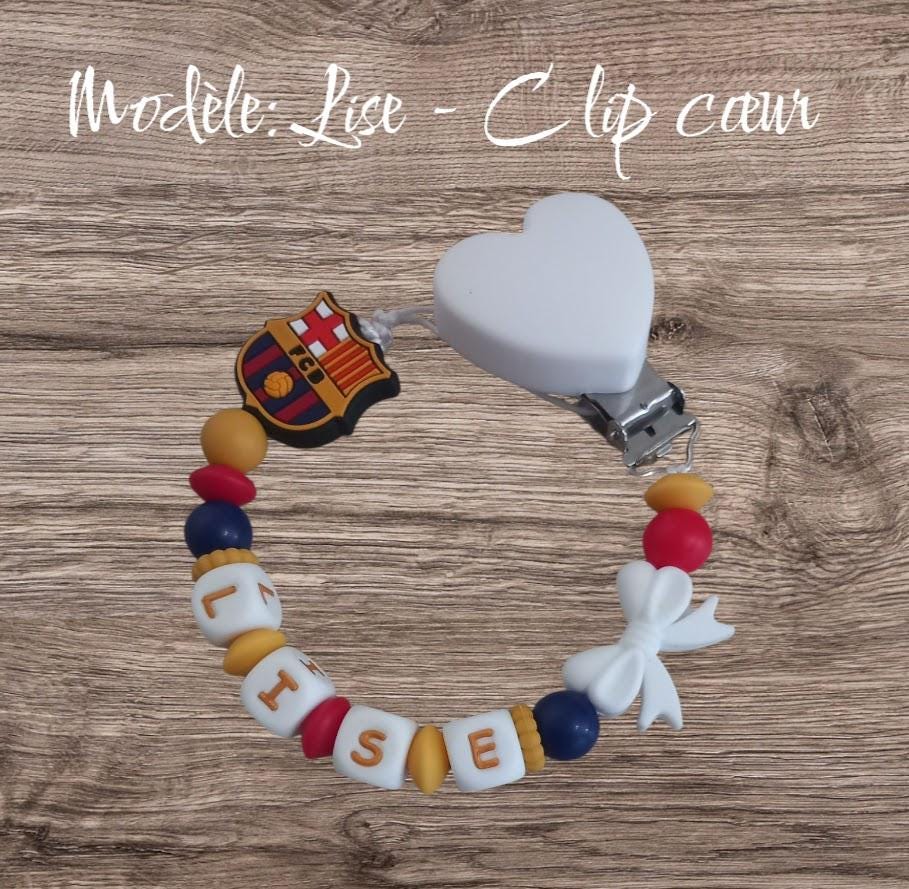 Attache tétine personnalisée, FC Barcelone. Modèle Lise FCB pour fille. Cadeau naissance, baby shower, jeunes parents. Création française.