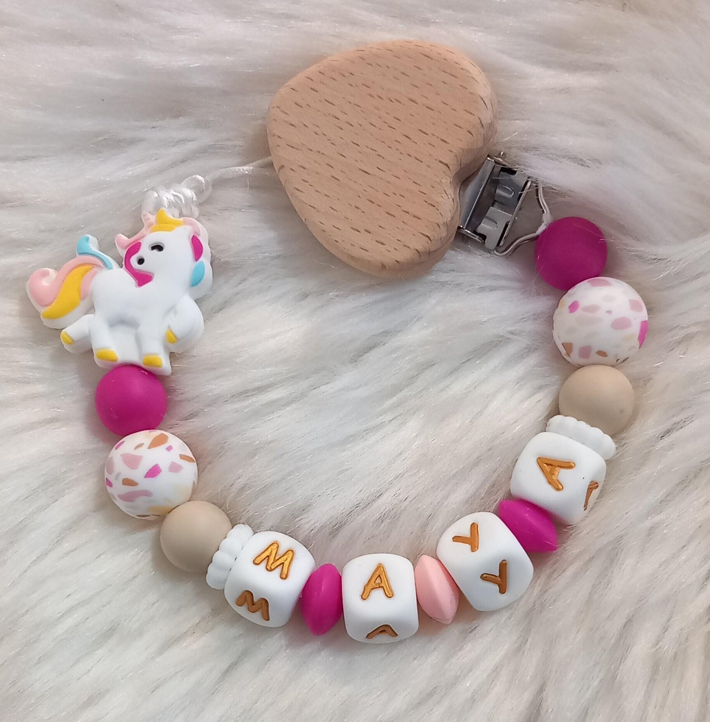 Attache tétine personnalisée, licorne blanche. Modèle Maya pour cadeau naissance, baby shower, jeunes parents. Création française, fait main