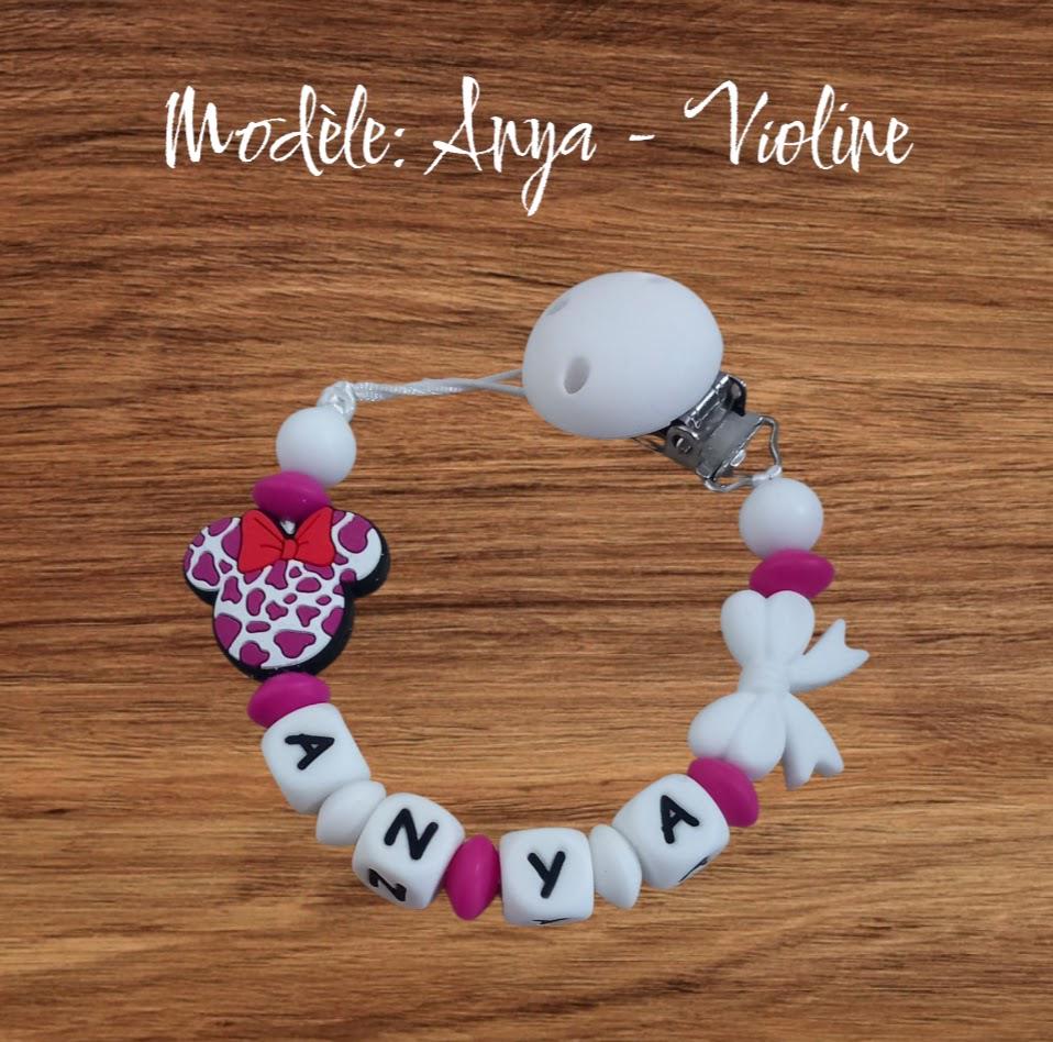 Attache tétine personnalisée, Mouse. Modèle Anya, tête de souris. Cadeau naissance, baby shower, jeunes parents. Création française.