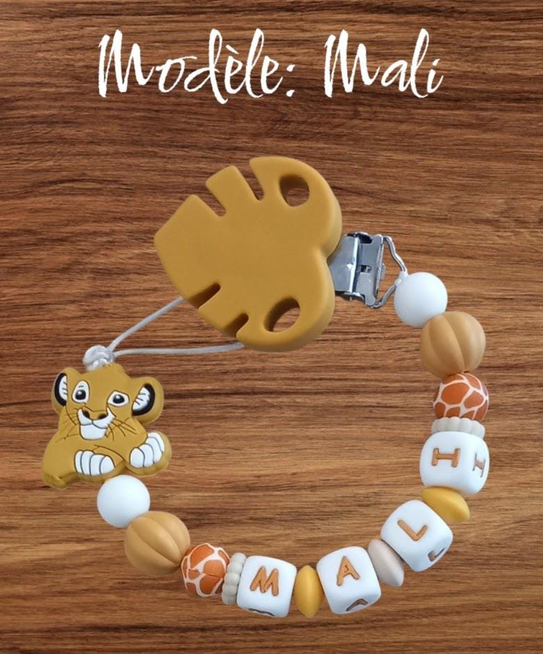Attache tétine personnalisée Lion. Modèle Mali, Jungle et Imprimé léopard. Cadeau naissance, baby shower, jeunes parents. Création française